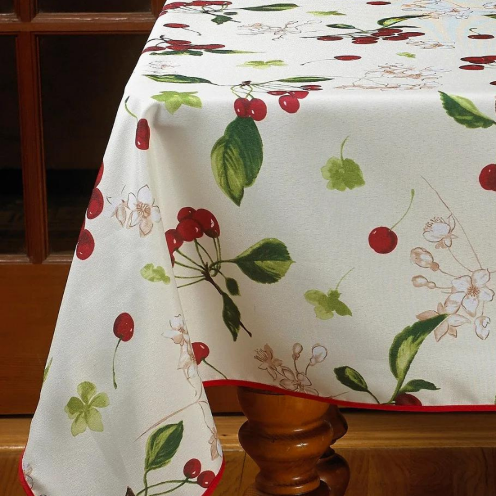 Violet European Retro Cherries Table Cloth