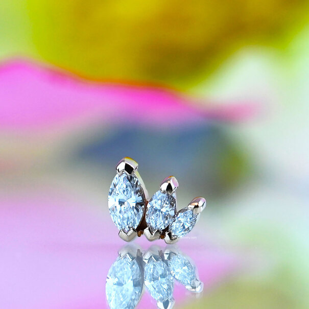 French Kiss with Diamond | 5x4mm Overall