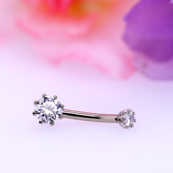 Navel Curve | 8-Prong Basket with Moissanite