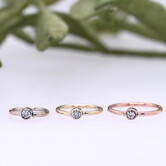 FGR 18g w/ Bezel-Set 2mm Moissanite
