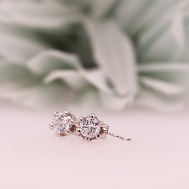 BVLA Front Facing Round 6 Prong with White Cubic Zirconia