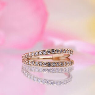 Spectra | Yellow Gold with White Diamond