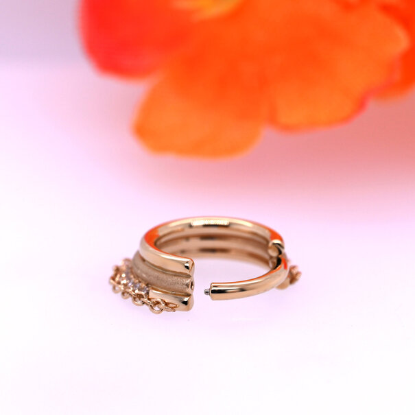 BVLA Lucy in Chains Hinge Ring with White Diamond