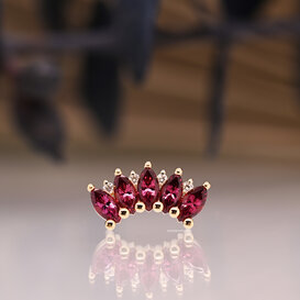 Cortina Cluster with Rhodolite | Diamond