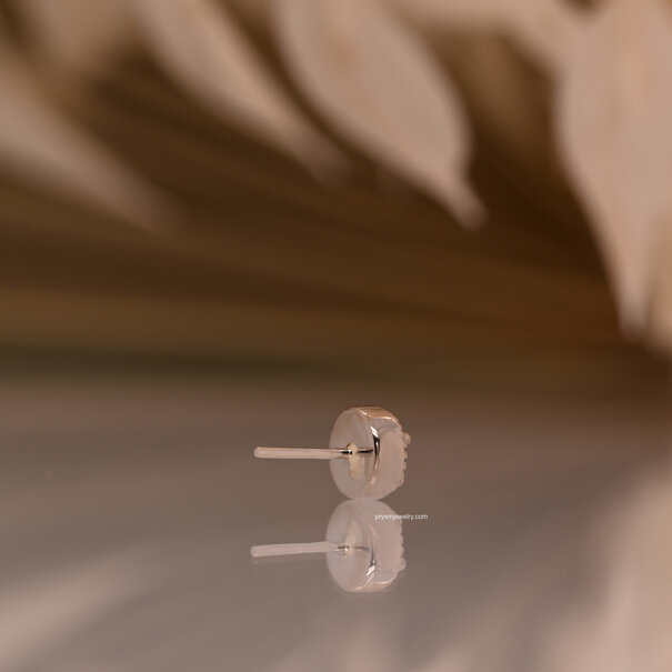 Local Natives Big Milo with Yogo Montana Sapphire