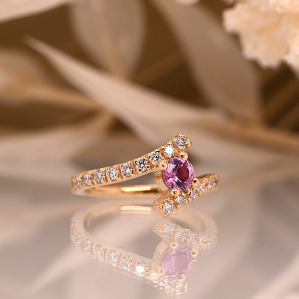 BVLA Finesse Round with Pink Sapphire | Diamond