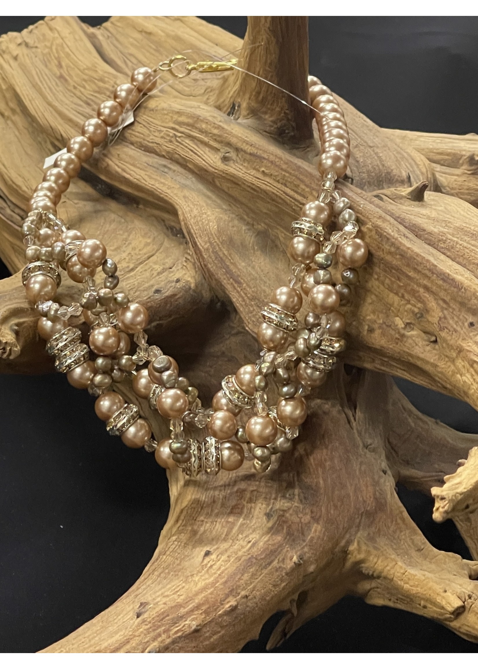AC01-4753-22 Beige pearls , rhinestone & crystal necklace