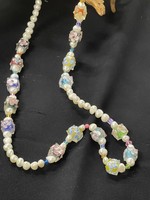 NECKLACE AC01-4736-22 White potato & glass flowers beads Necklace