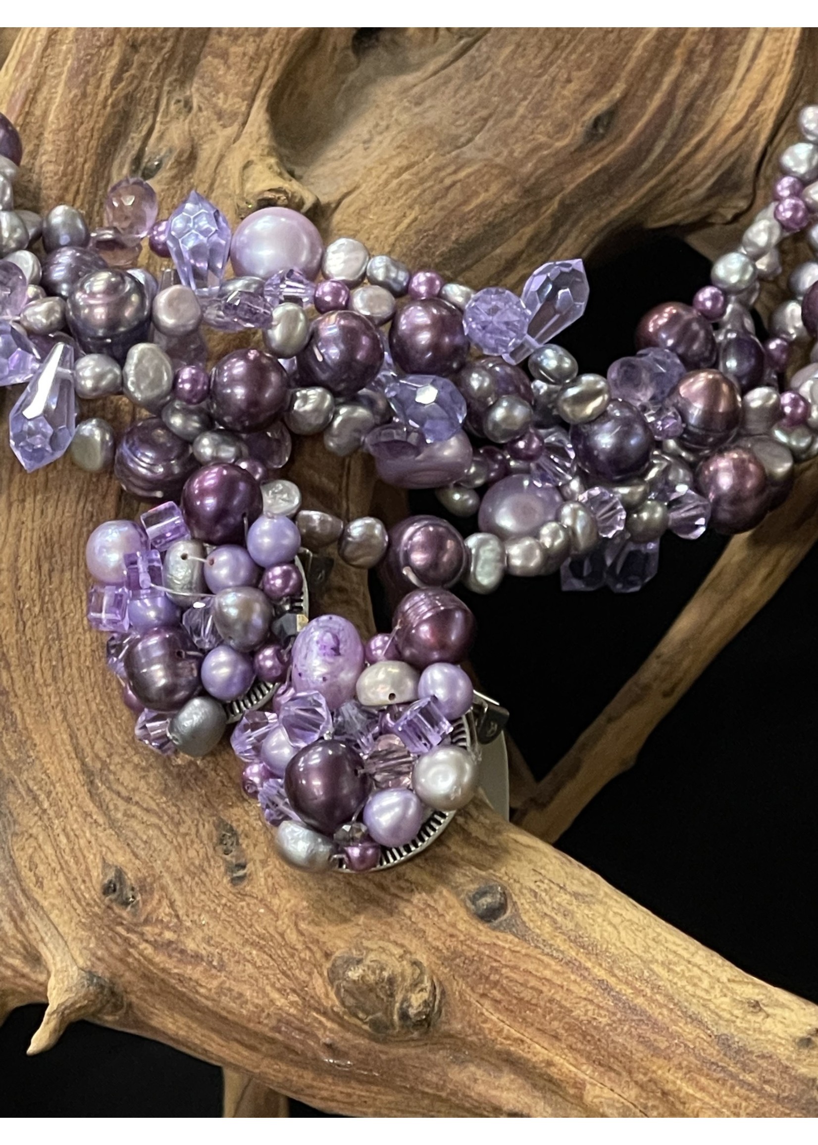 AC01-4610-21 Purple pearls & crystal Necklace