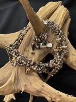 AC01-4660-21 Brown pearls & crystals. Necklace