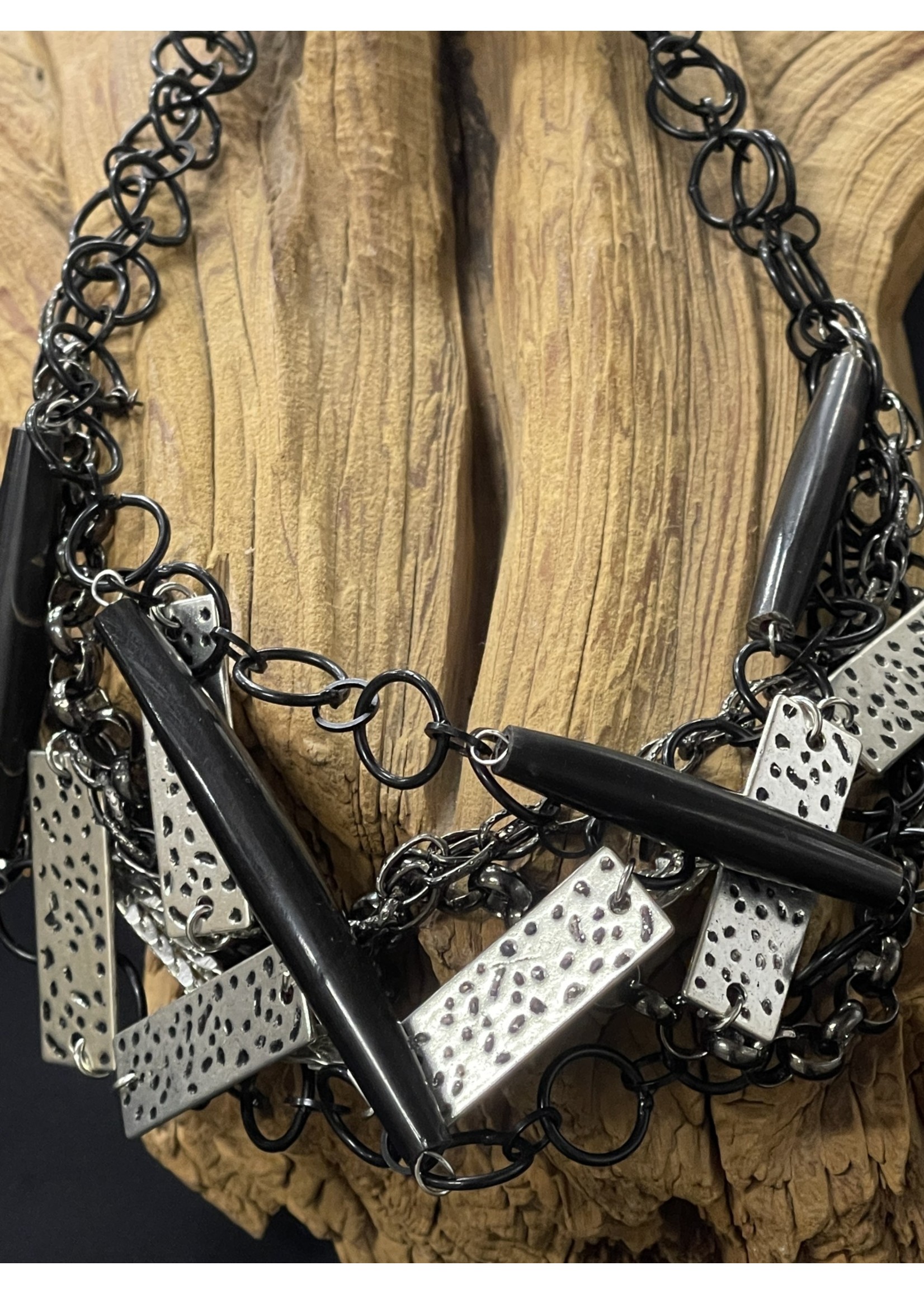 AC01-4798-22 Black chain, Silver Rectangle & horn tubes necklace