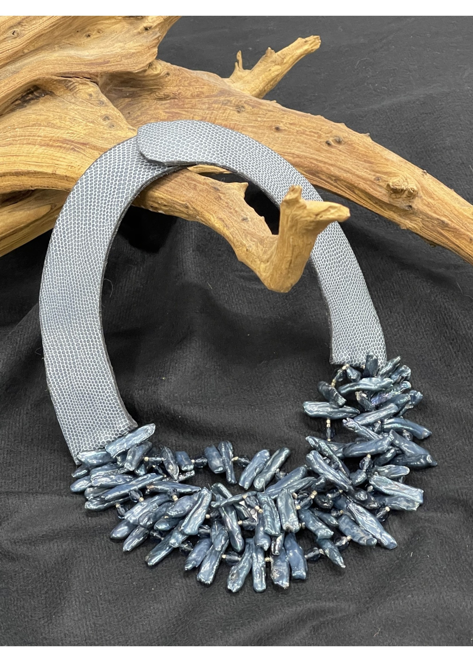 AC01-4452-20 Multi strands Blue Sticks Pearls on Slate Leather Necklace