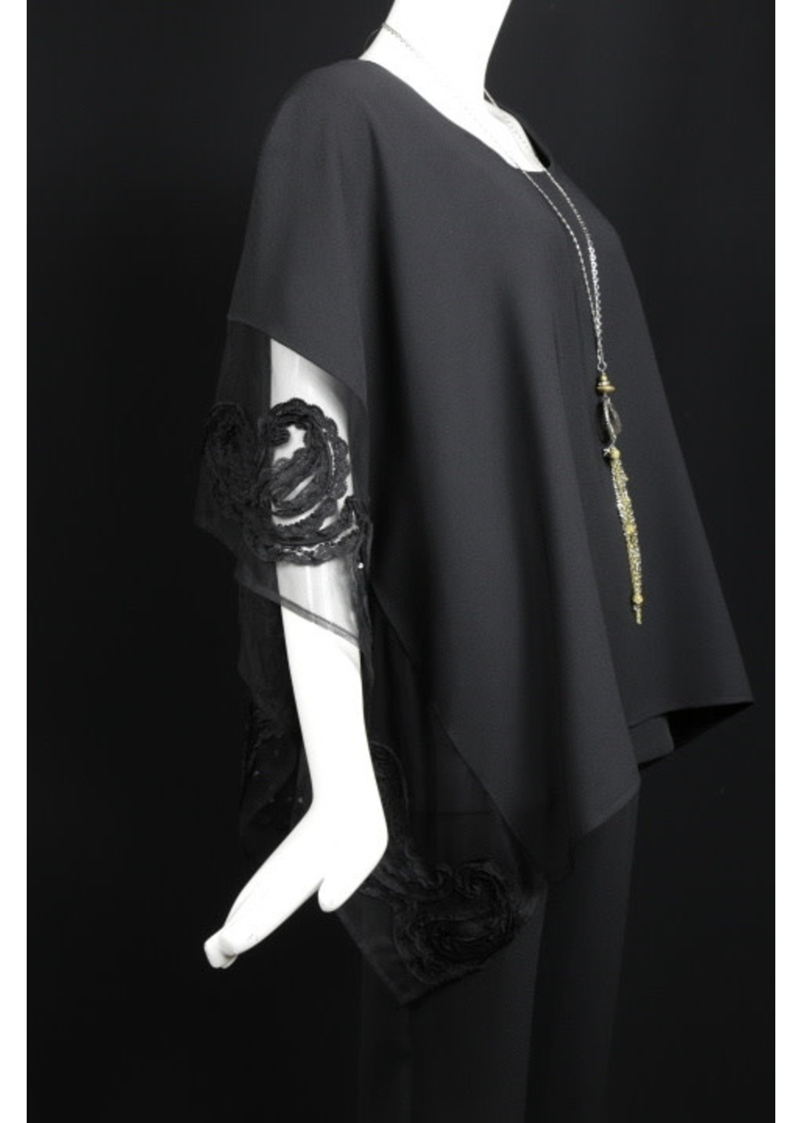 SH1035-ST255-Black embroidery / sophia cape