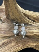 AC01-2486-14 African silver bicone bead w/white glass bead earrings