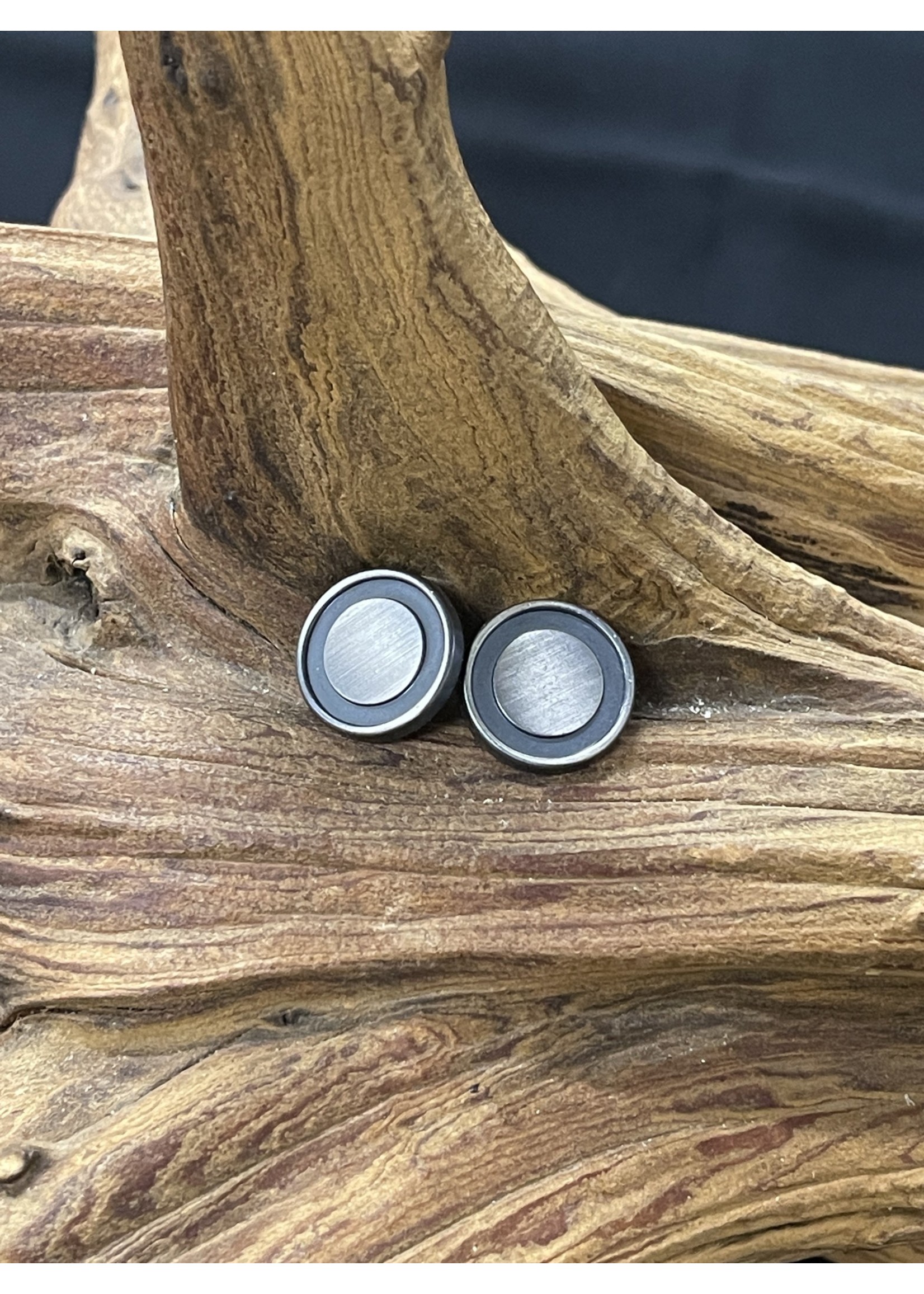 AC01-4503-20 Silver & blue post earrings