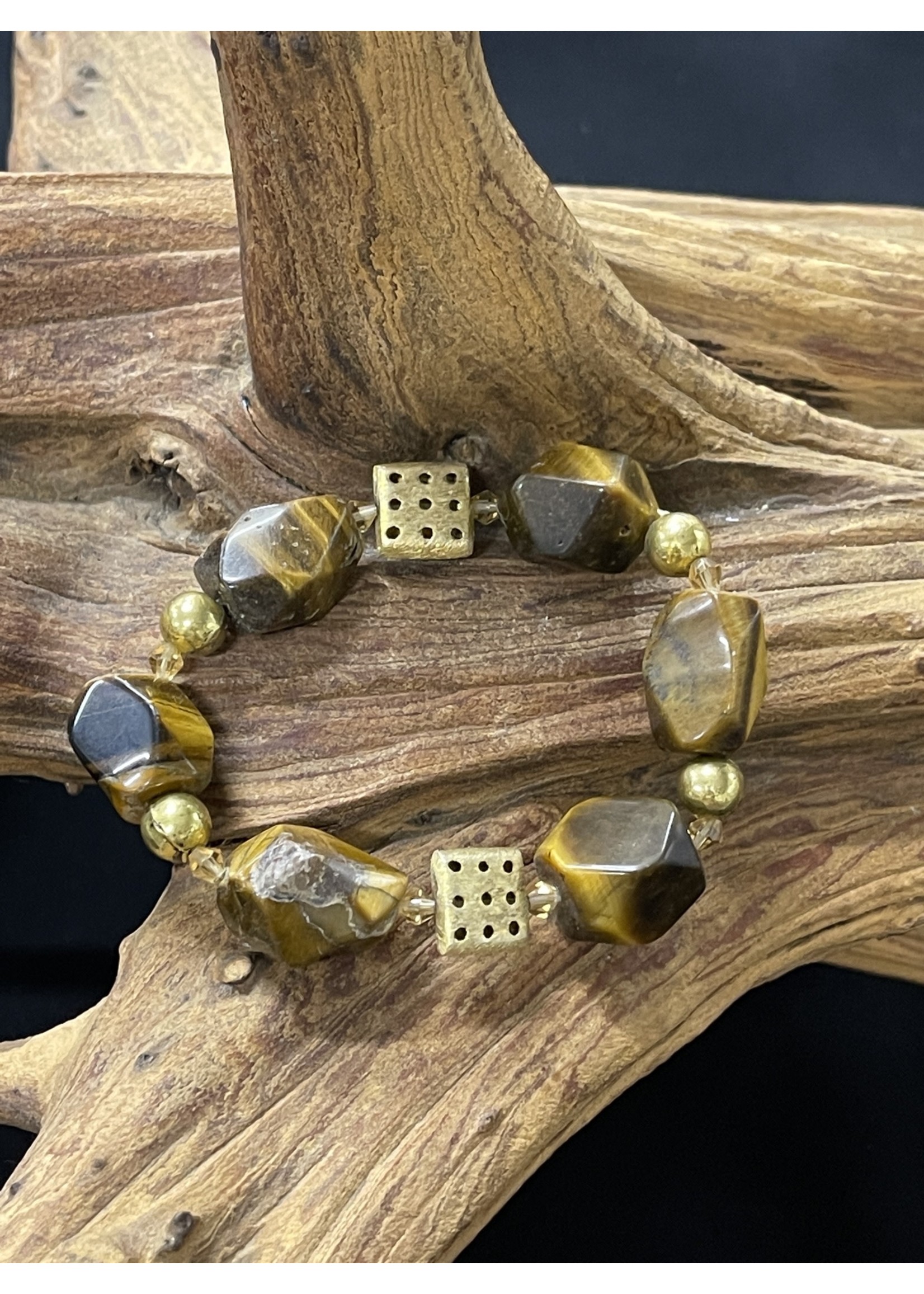 AC01-4153-19  Stretch Tiger  eye nuggets  with gold bracelet