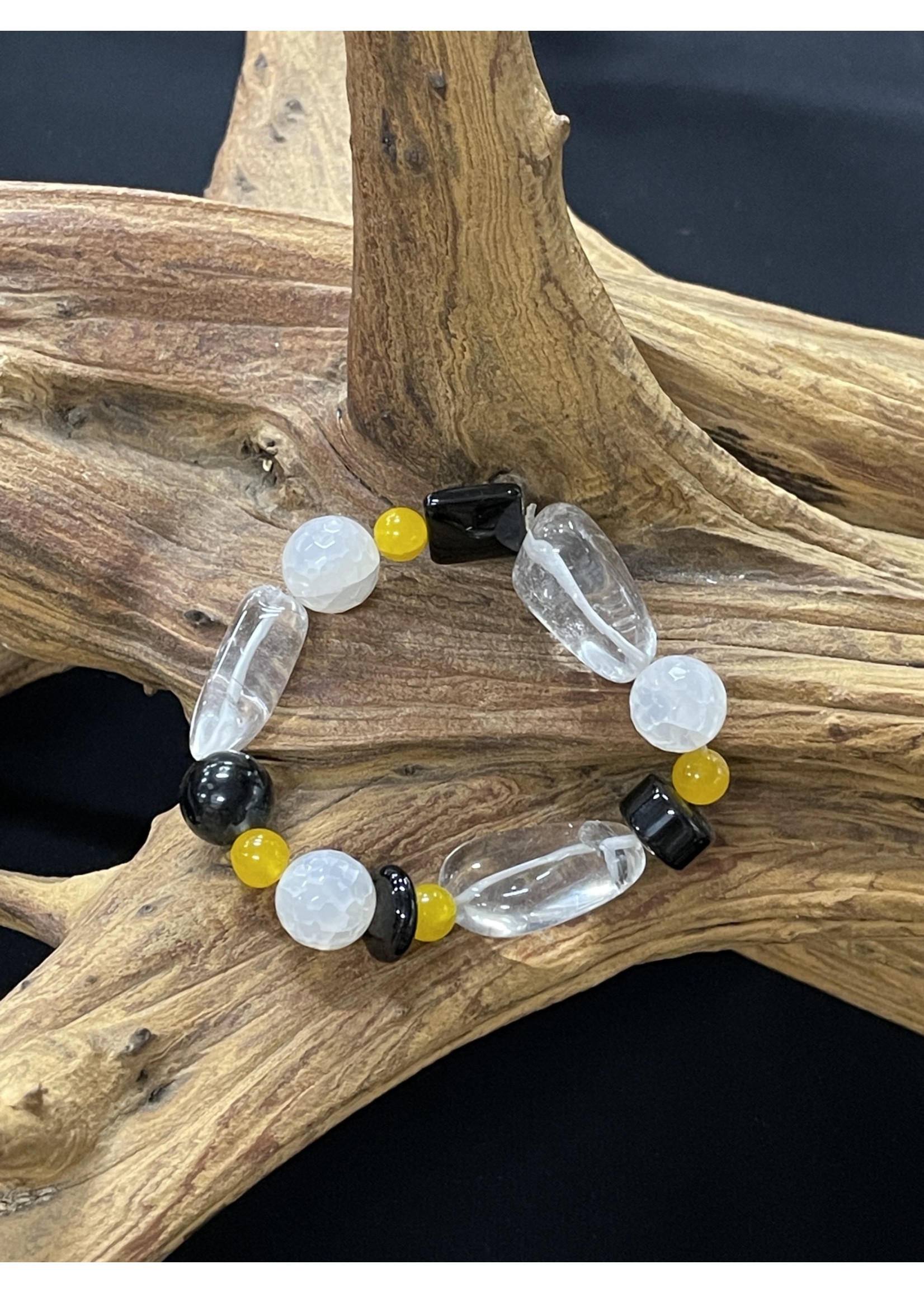 AC01-4135-19 Yellow , blk& white agate with crystal nuggets bracelet