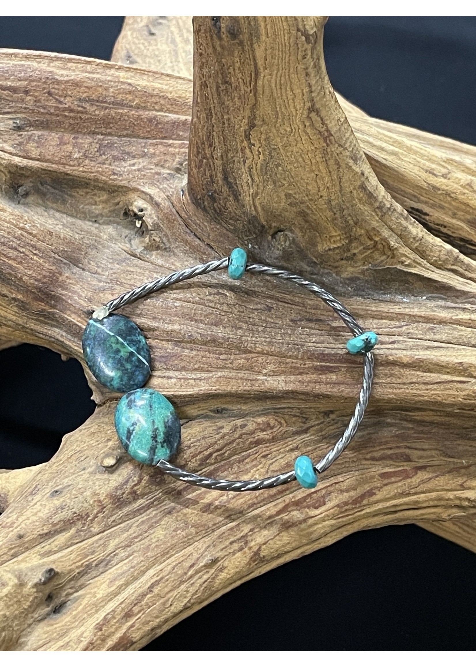 AC01-3464-16 Turquoise, etched gunmetal tubing stretch bracelet