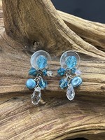 AC01-4715-22 Blue Crystal & pearls post earrings