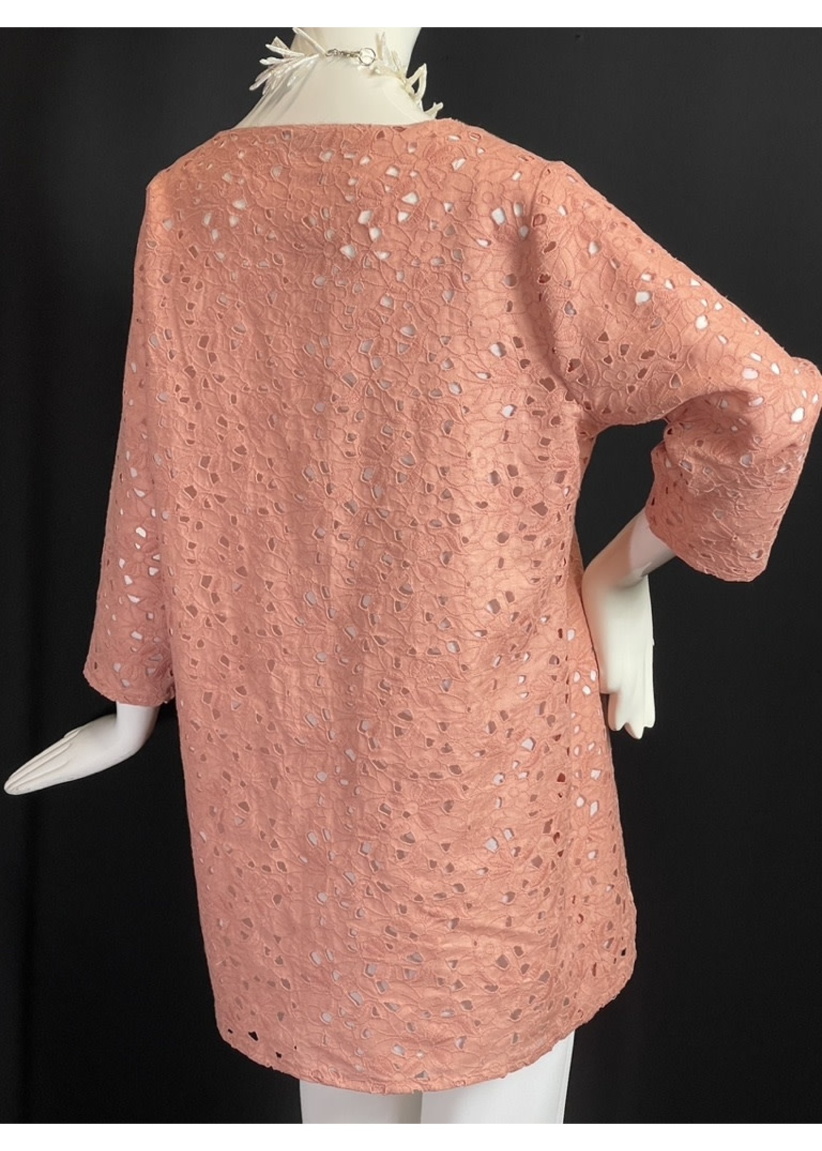 T2520-L0425-M-Peach Eyelet Cotton-T2326+11/2"CB-2"CF