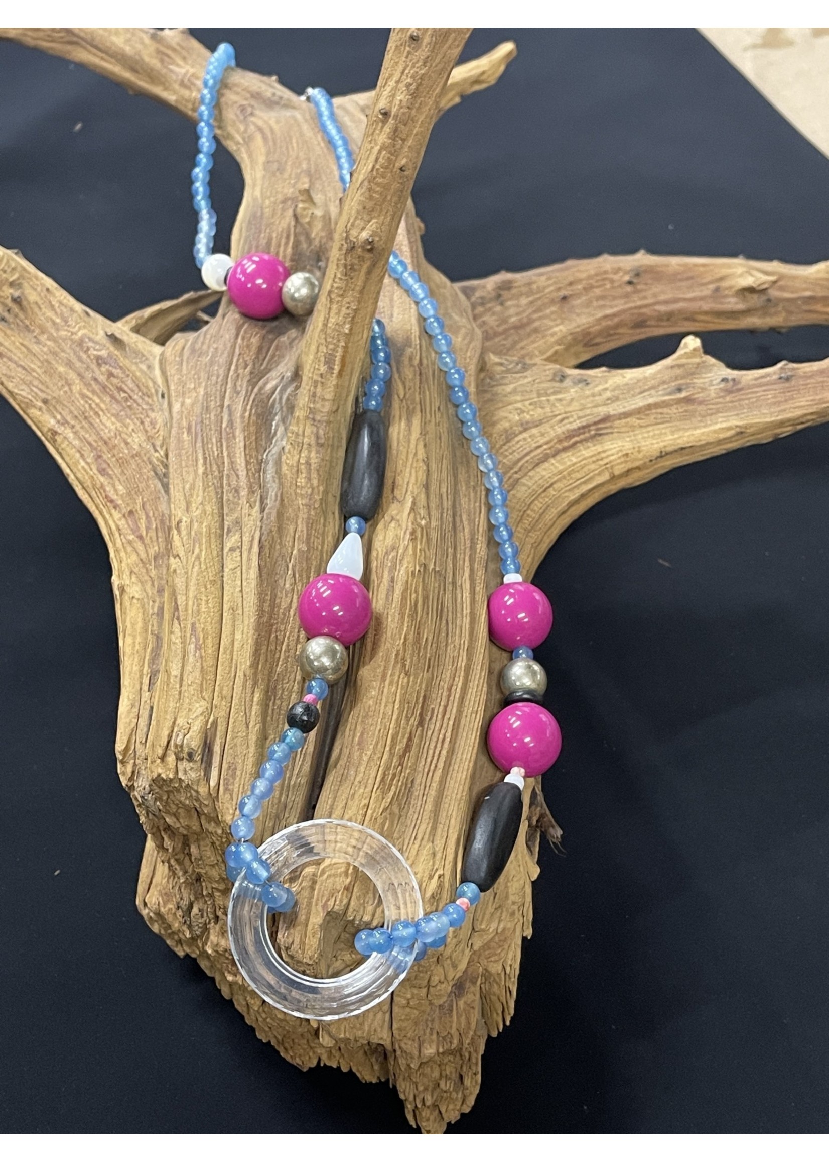 AC01-4352-20 Blue Jade /hotpink/black long necklace