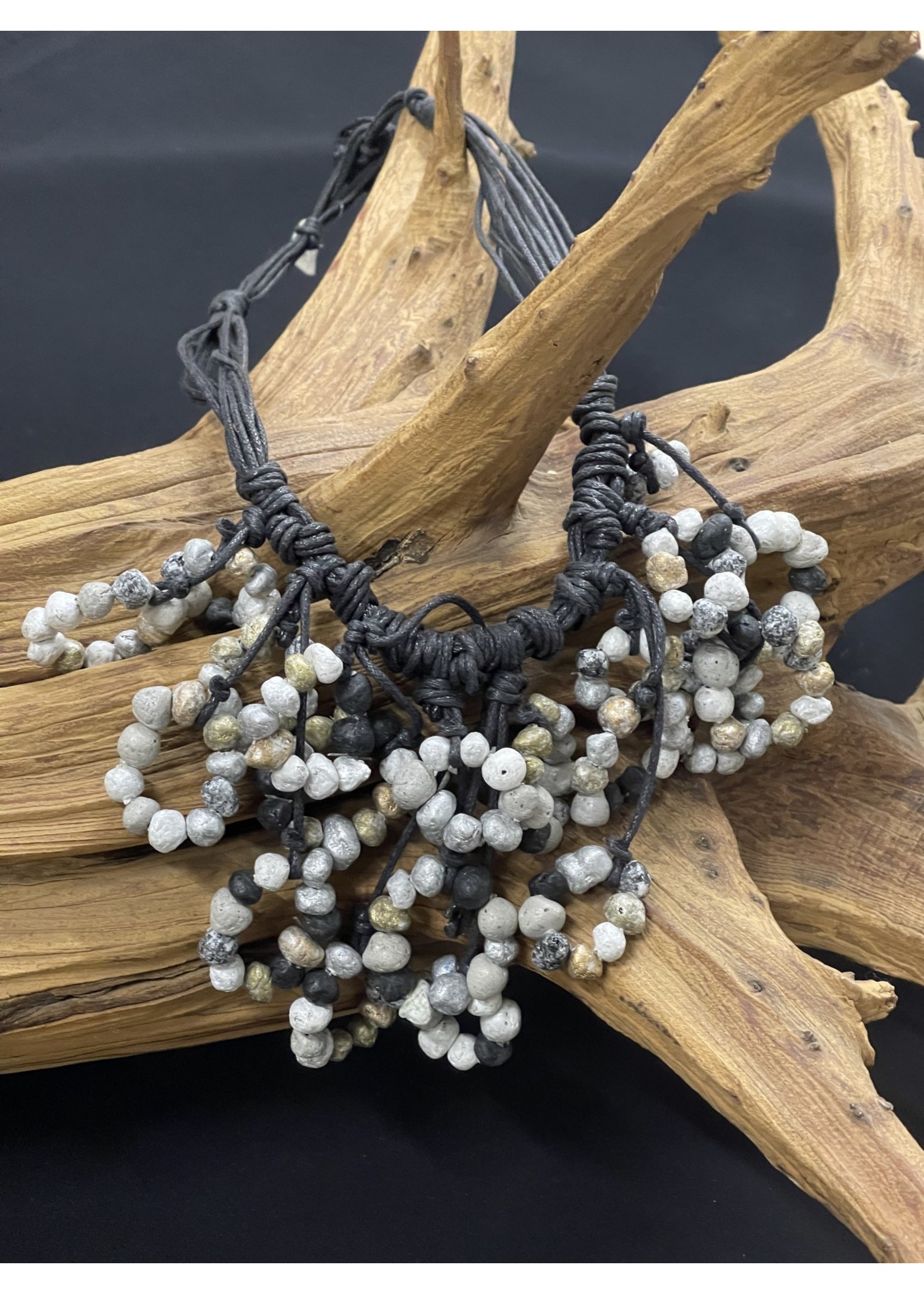 AC01-4085-19 Gray,white & gold recycle paper necklace