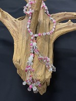 AC01-3902-18 Raspberry pearls  &  crystal larriat