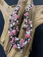 AC01-4762-22 Pink & White Quartz W/ blk & white small beads necklace