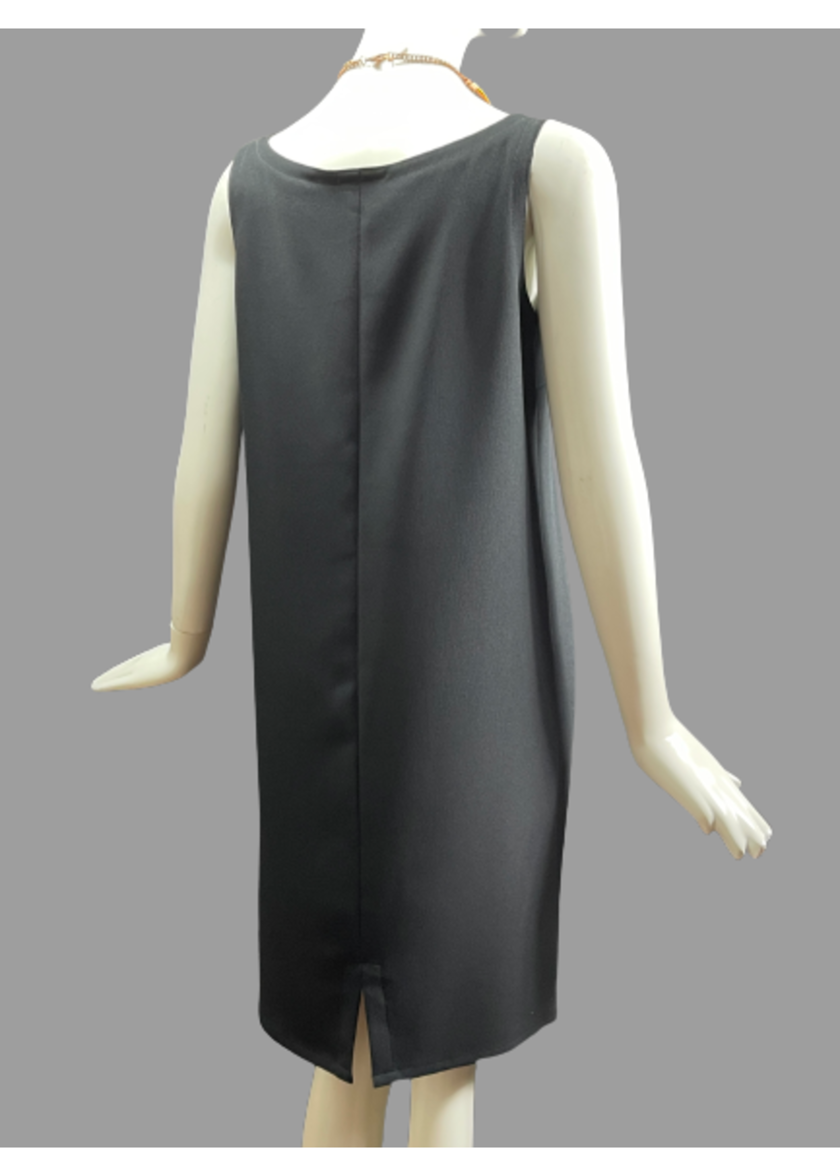 DC309-Sleeveless Short Dress With Darts