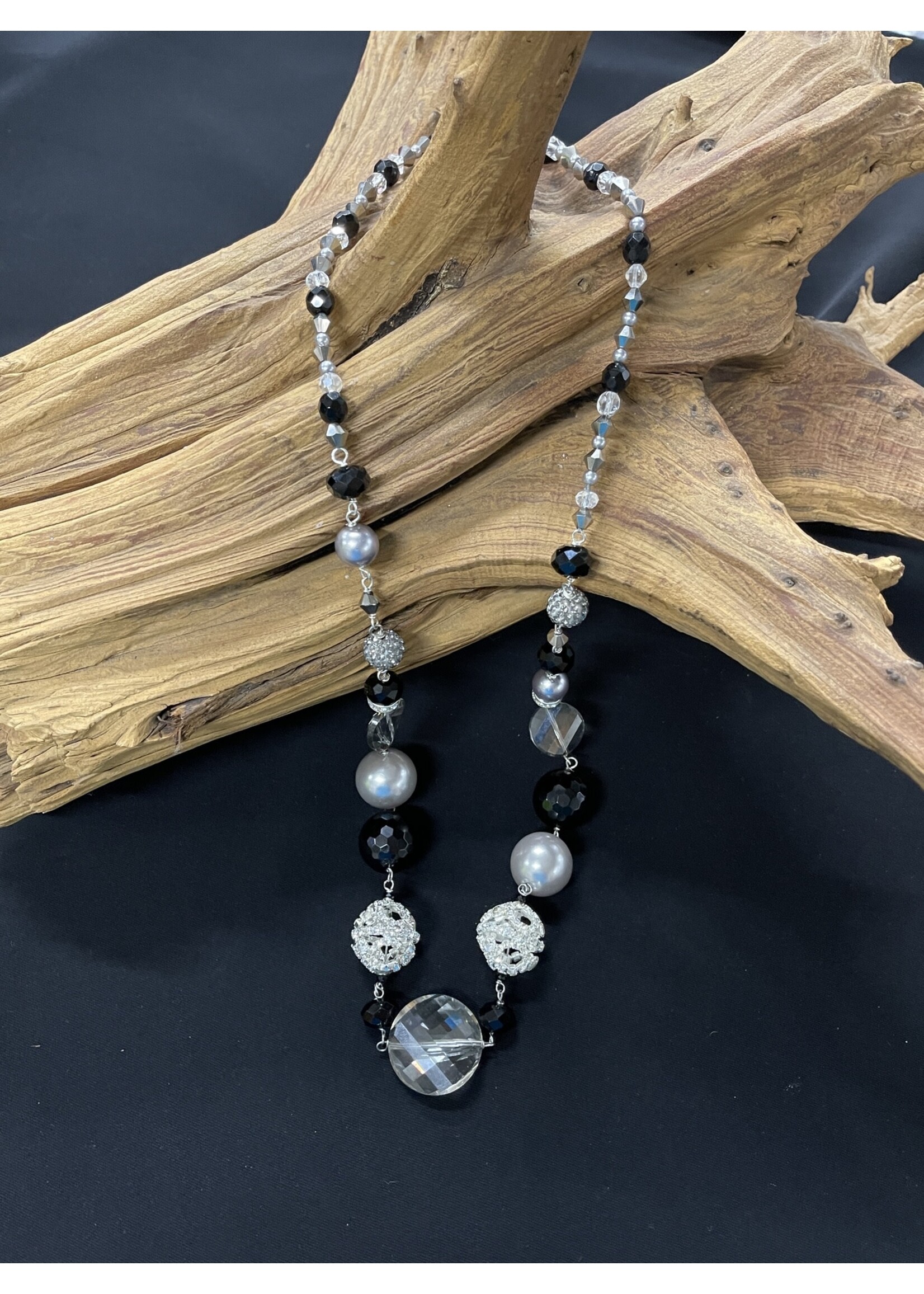 AC01-4854-23 Black & Gray Long Fancy Necklace