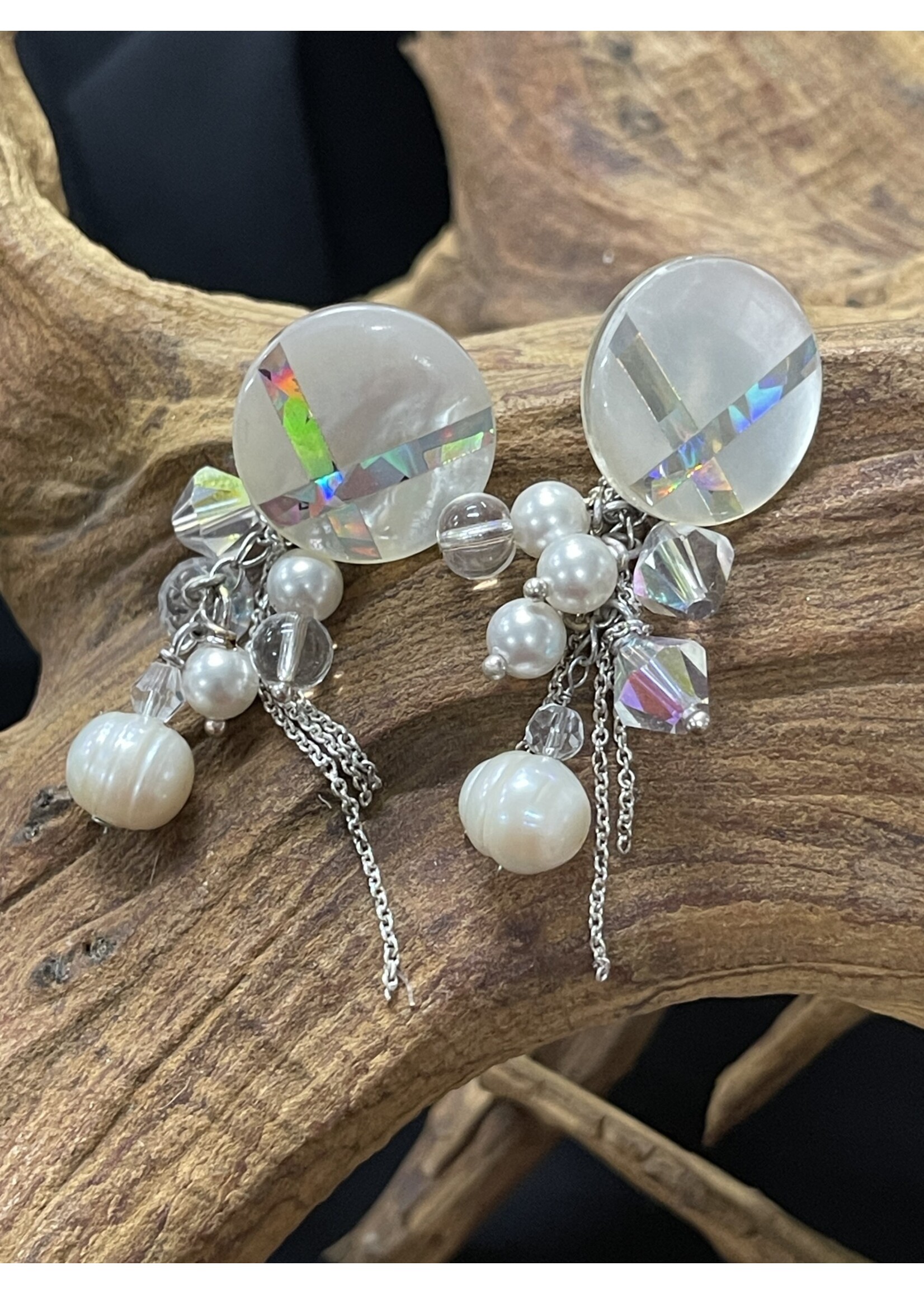 AC01-4877-23 White pearls & crystal Earrings