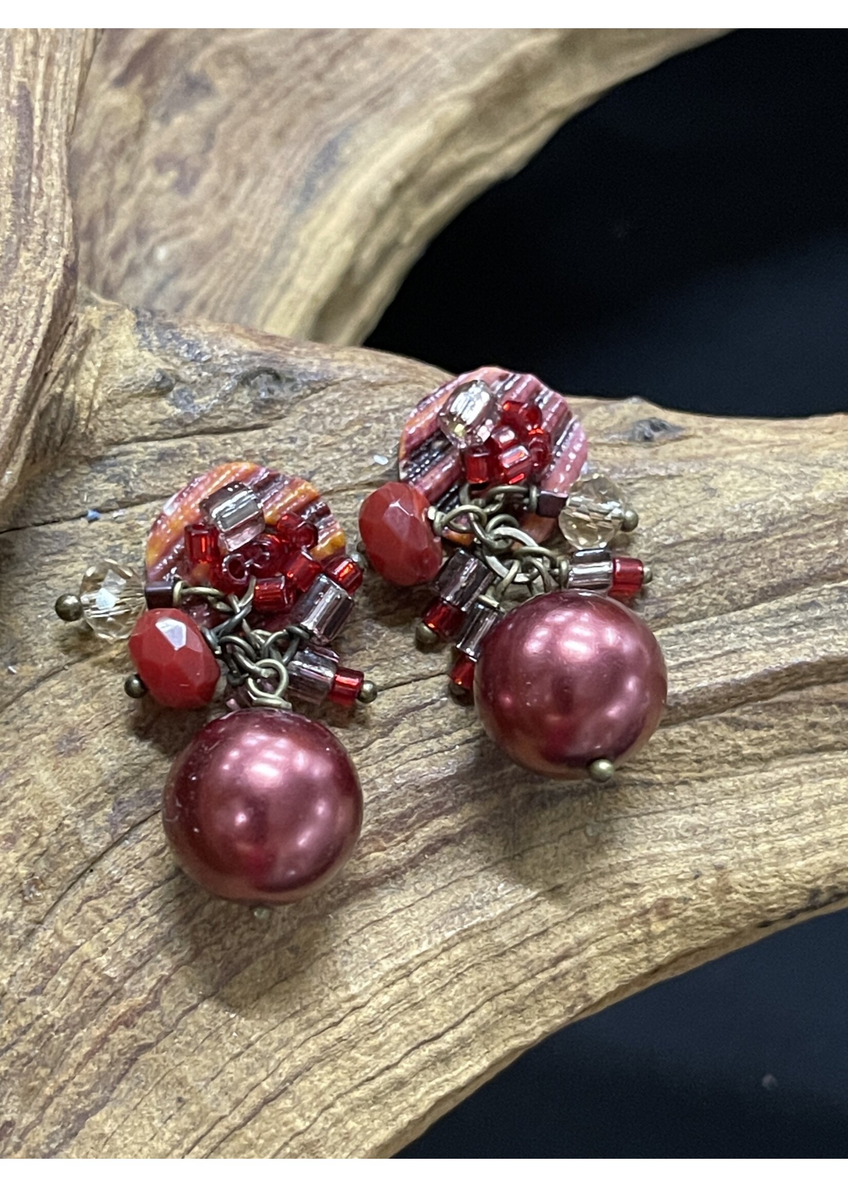 AC01-4879-23 Garnet Pearls & crystals Earrings