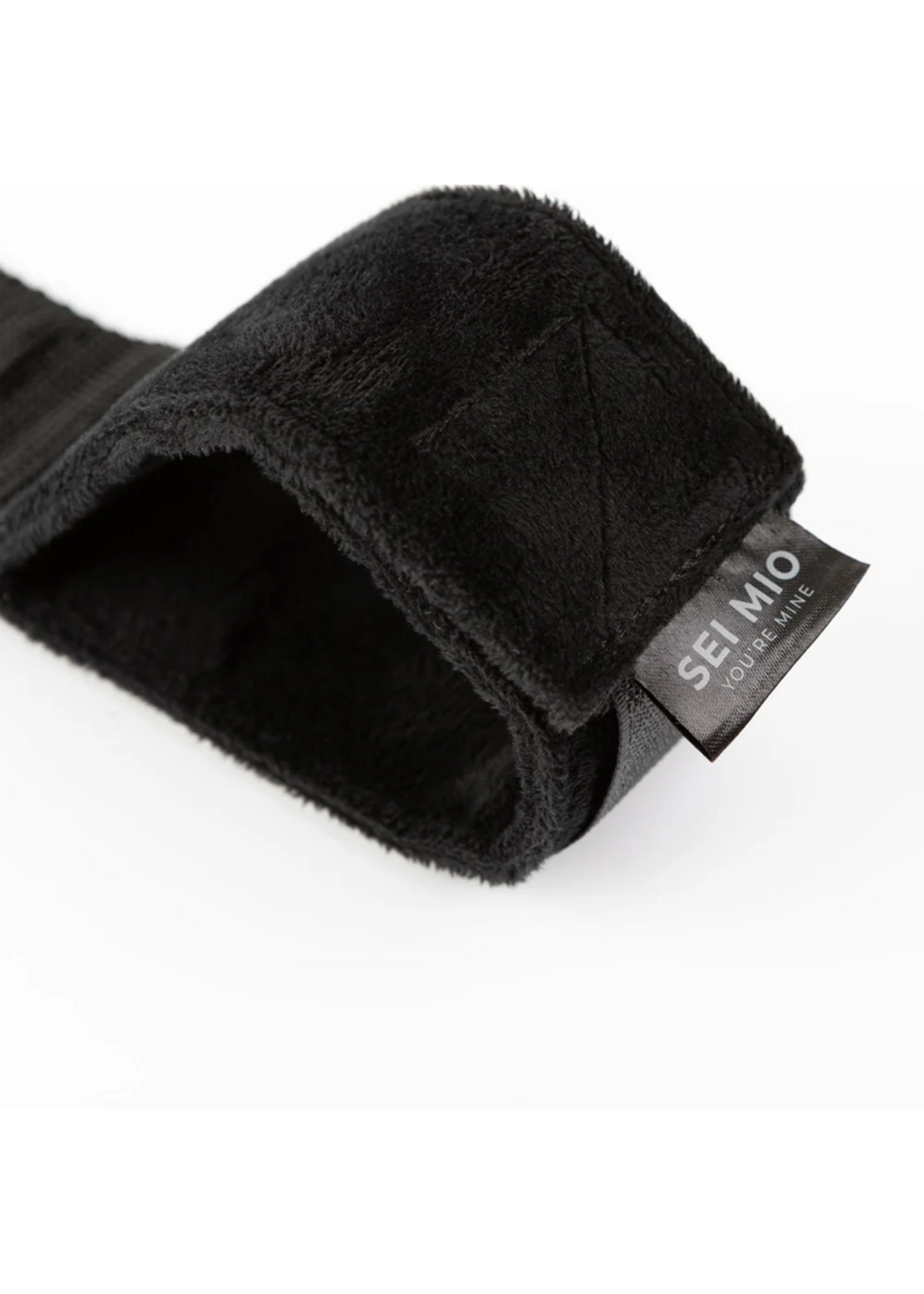 Sei Mio Spread the Love Bar and Cuffs