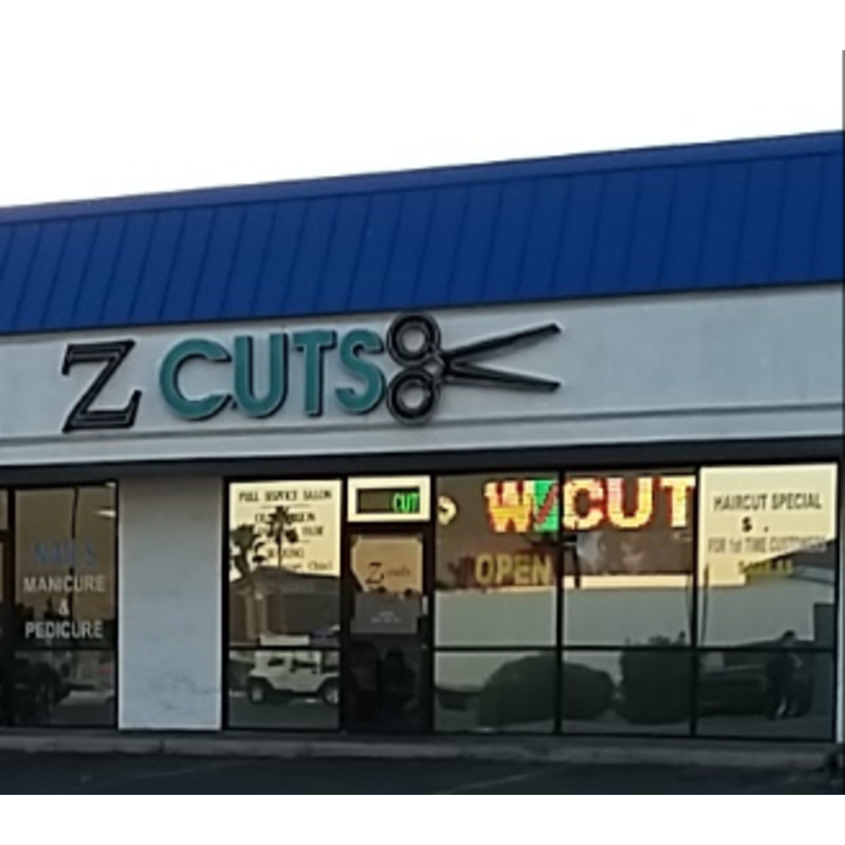 Z Cuts Z Cuts $20 - Women's Haircut