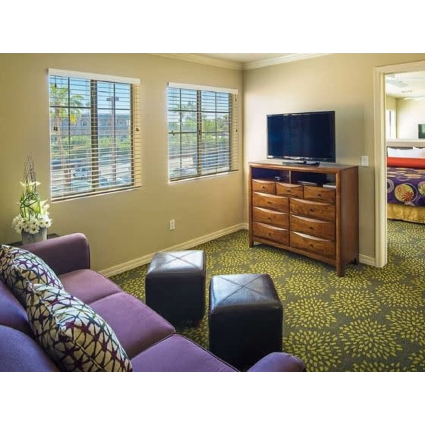 AZ - London Bridge Resort - Lake Havasu AZ - London Bridge Resort - Lake Havasu $650 - (3) Day (2) Night Stay. (EXP 1 YR)