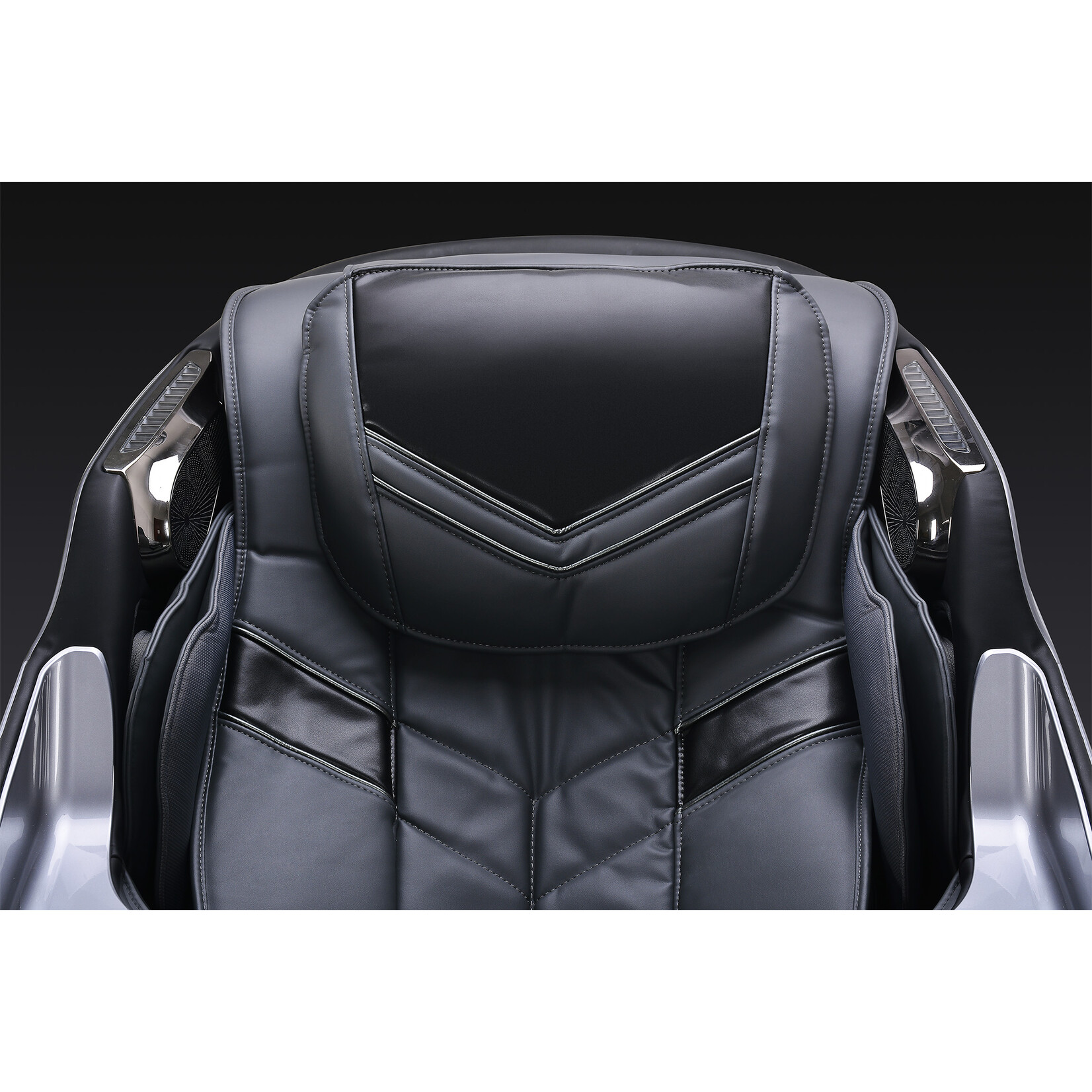 Brookstone Mach IX Massage Chair