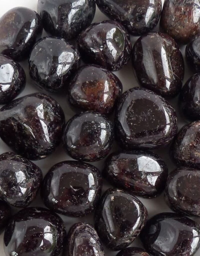 Garnet - Small Gemstone Tumbled