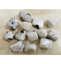 Rainbow Moonstone – Medium Gemstone Tumbled