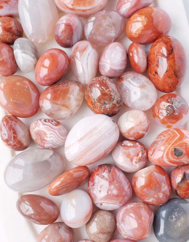 Banded Agate - Medium Gemstone Tumbled