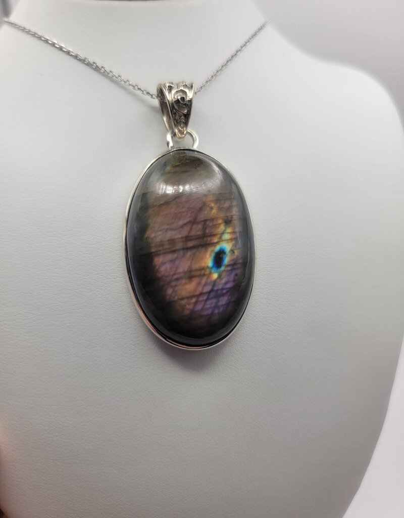 Labradorite Pendant #8 - Gemstone