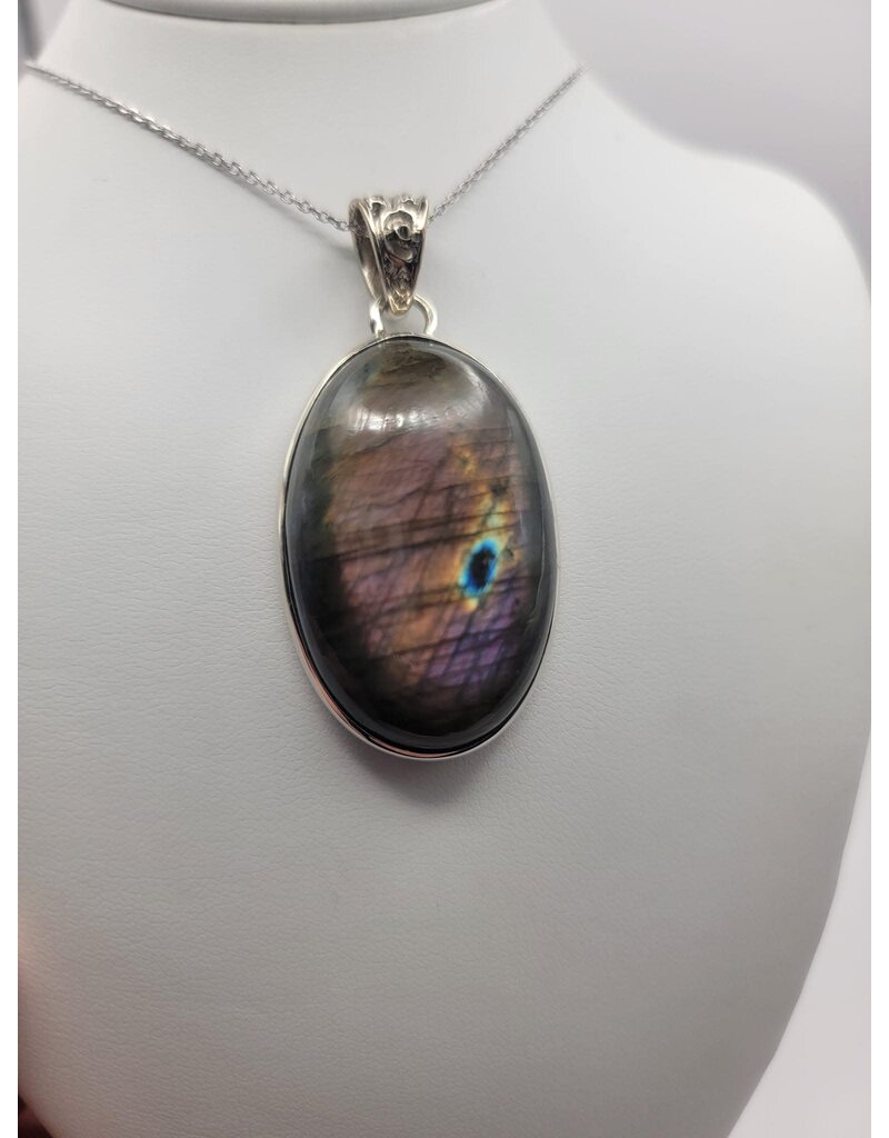 Labradorite Pendant #8 - Gemstone