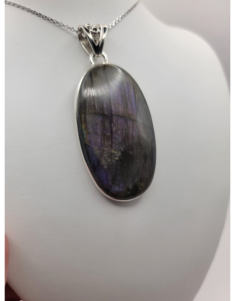 Labradorite Pendant #10 - Gemstone