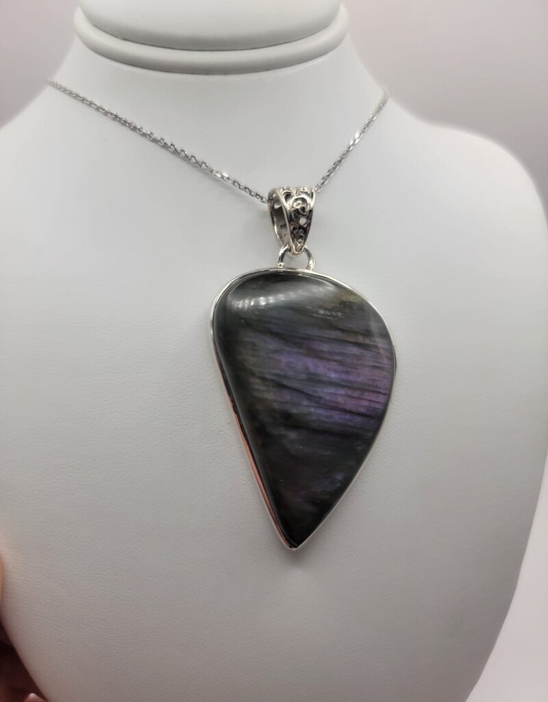 Labradorite Pendant #12 - Gemstone