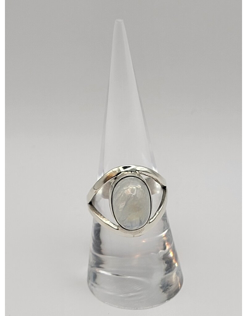 Ring Size 8 - Sterling Silver - Rainbow Moonstone
