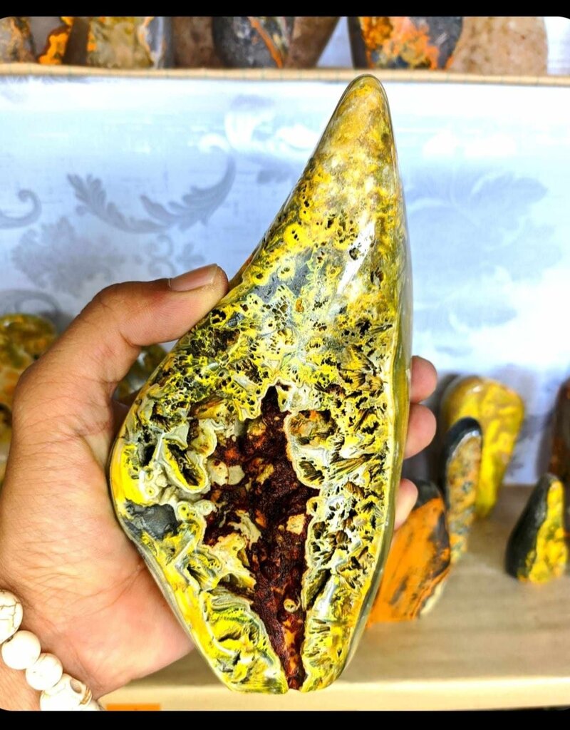 Bumblebee Jasper Freeform 894 gms - Gemstone #7