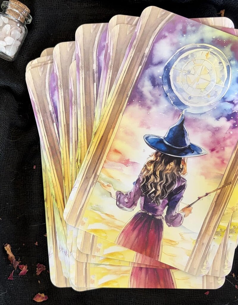 Witch Whispers Oracle: A 40-Card Deck for the Modern Witch