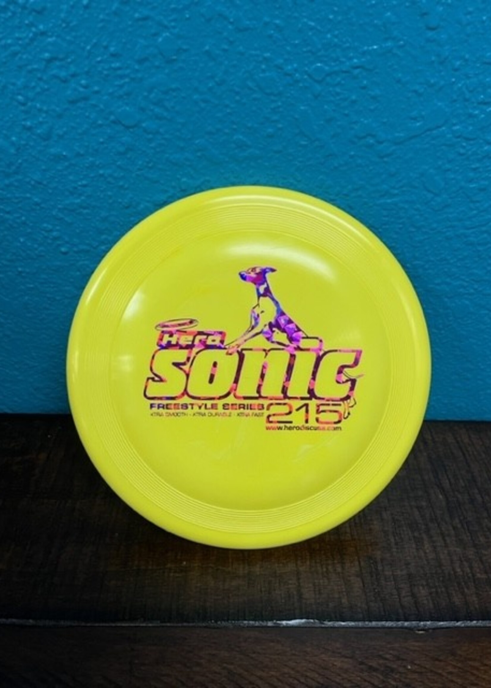 HD03 - Hero Disc Sonic Xtra 215 Freestyle Frisbee