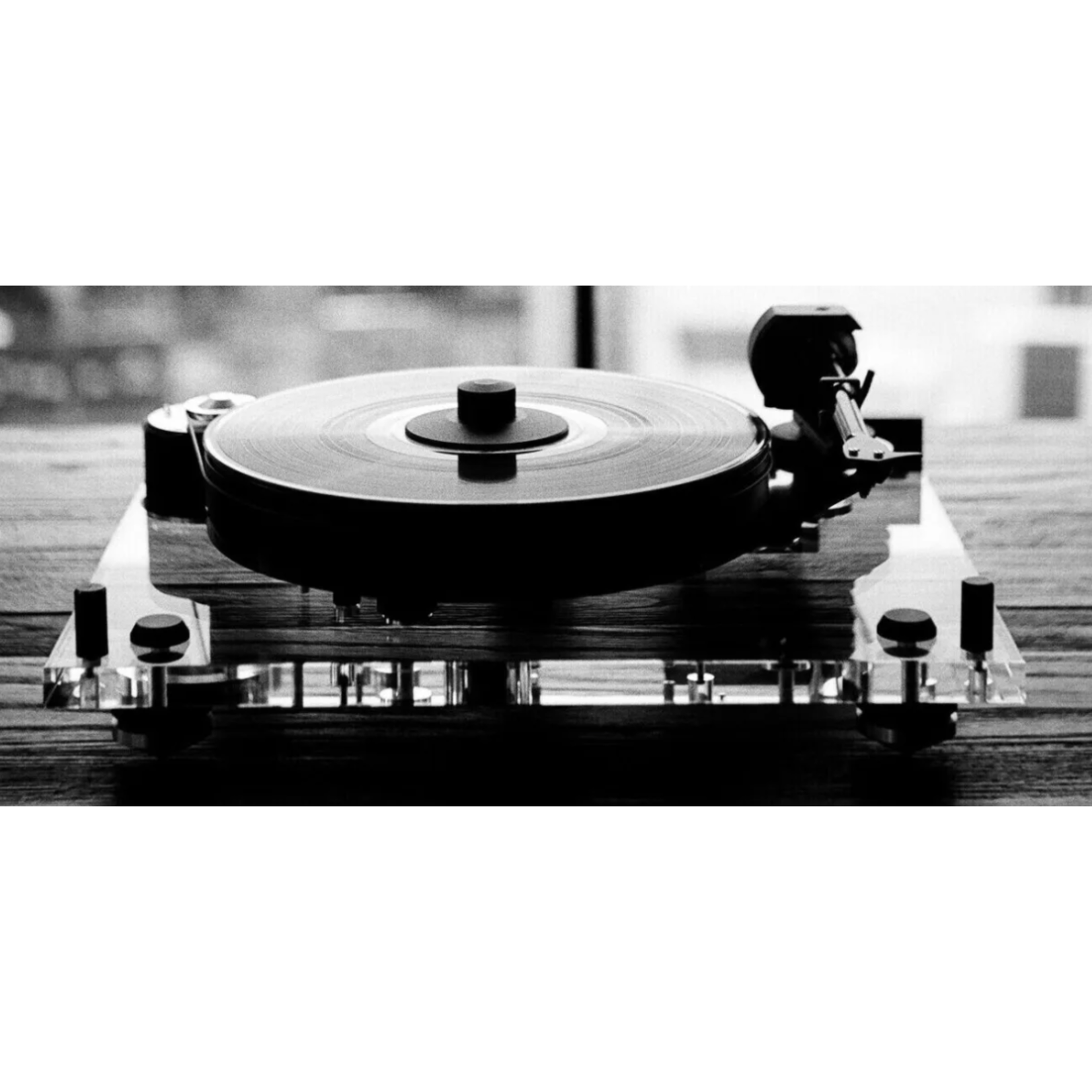 Pro-Ject Pro-ject 6 PerspeX SB turntable with Ortofon Quintet Blue Cartridge