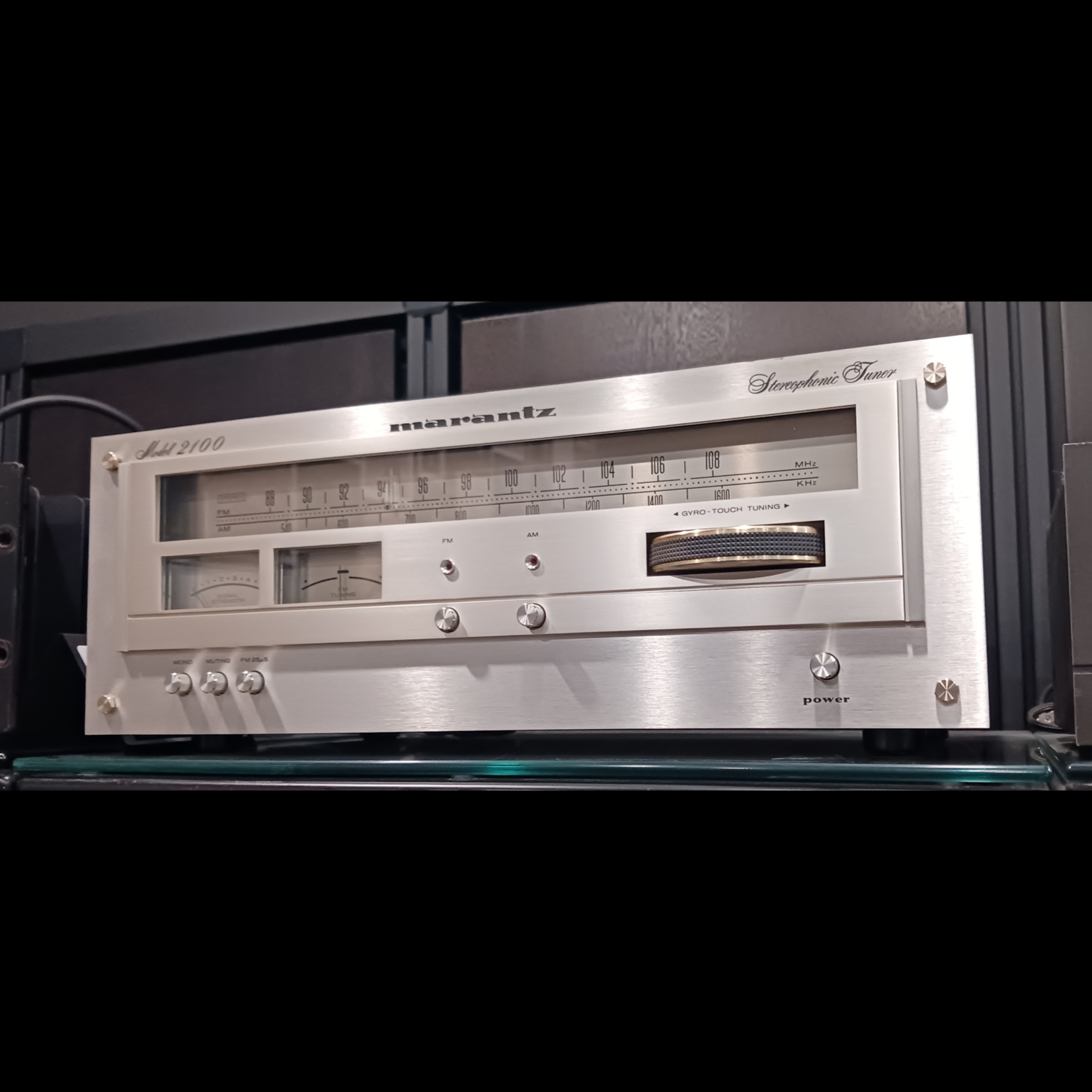 Marantz M2100 Tuner