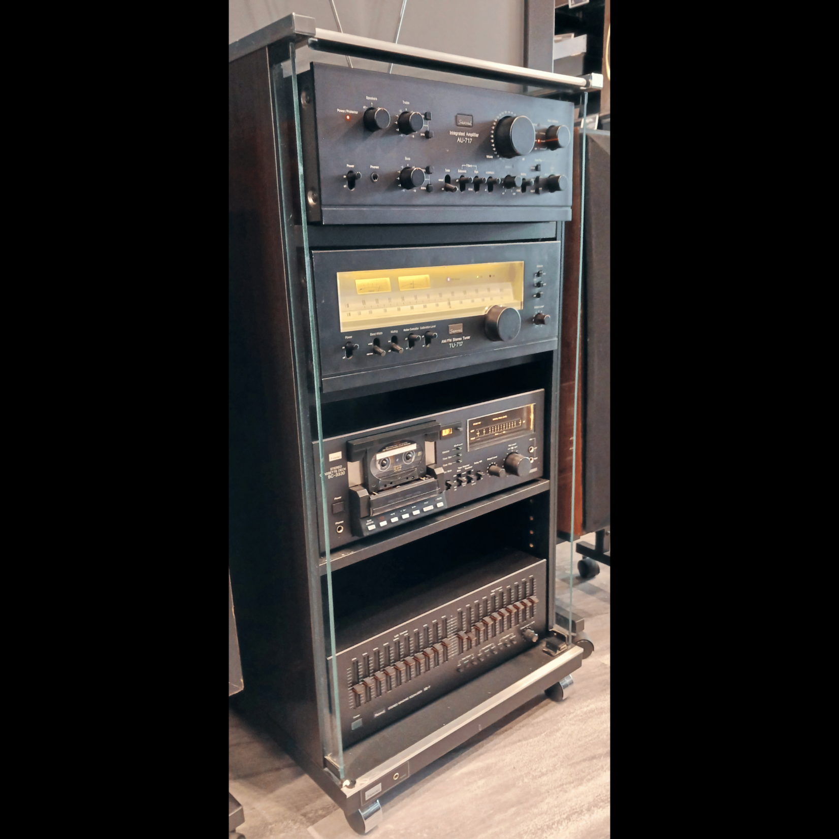 Sansui Stereo Package with Stand (fully serviced & recapped)